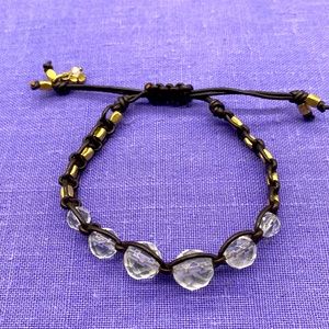 Lucky Brand vintage adjustable black leather and natural crystal bracelet 🌻